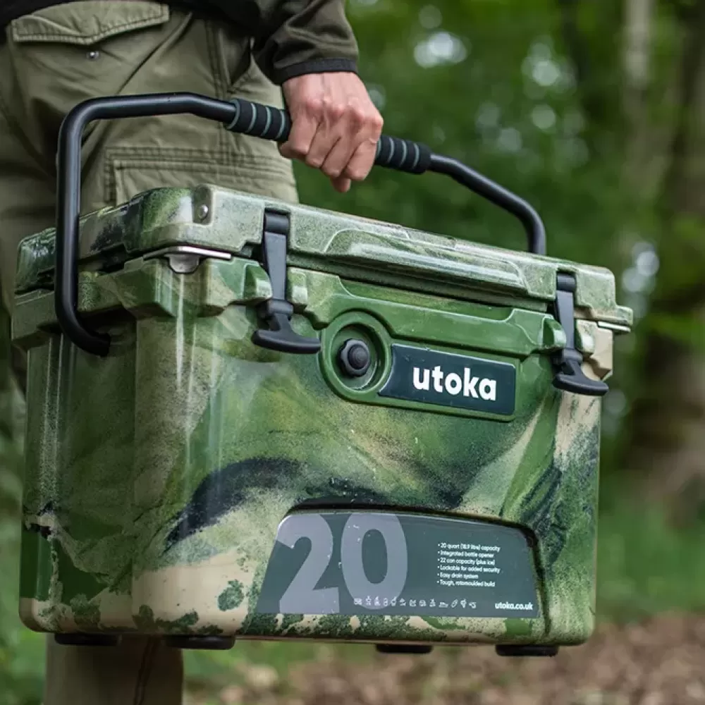 Utoka 20 Camo Cooler Fishing Box- Luggage